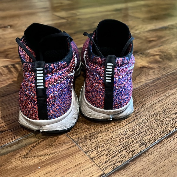 Nike FlyKnit Zoom - Picture 3 of 5